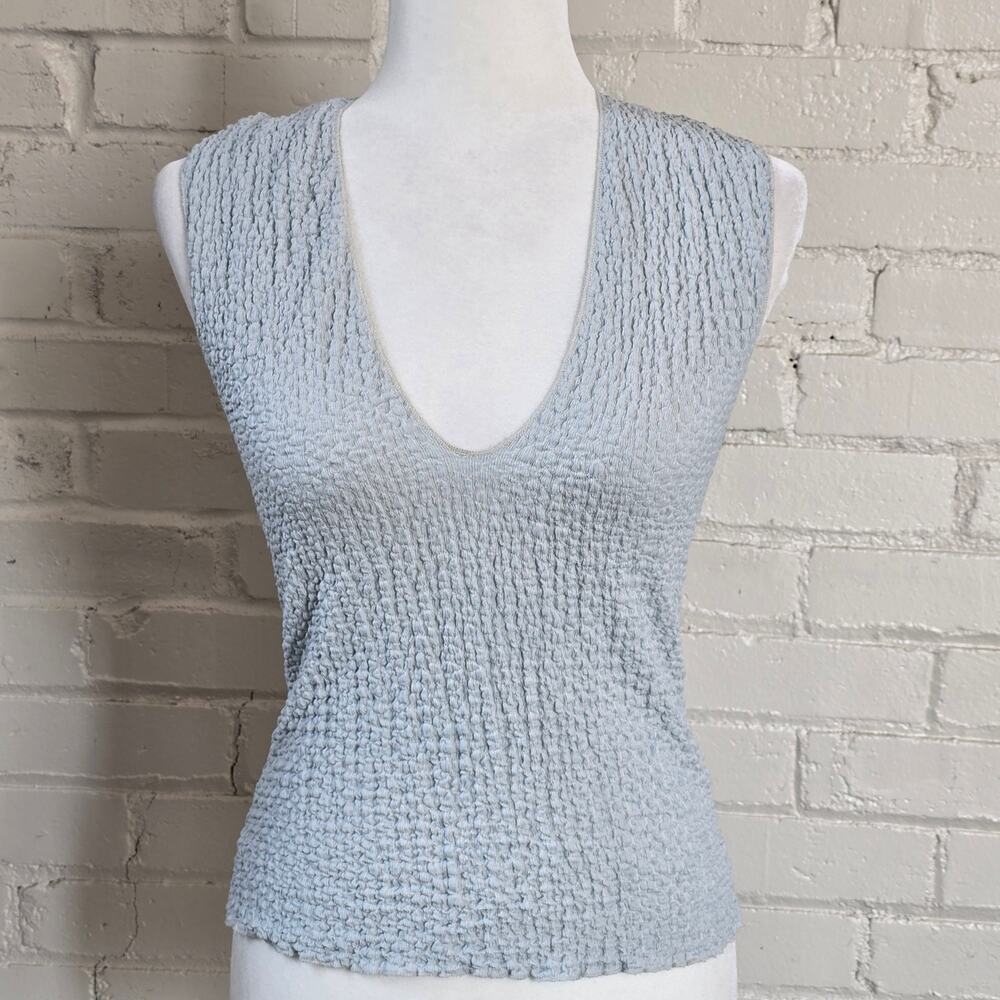 Zara Coastal Chic Light Gray Puckered Y2K Popcorn Textured V-Neck M Tank Top